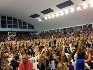 Professores da rede municipal decidem pelo fim da greve  (Foto: Káthia Mello/G1)