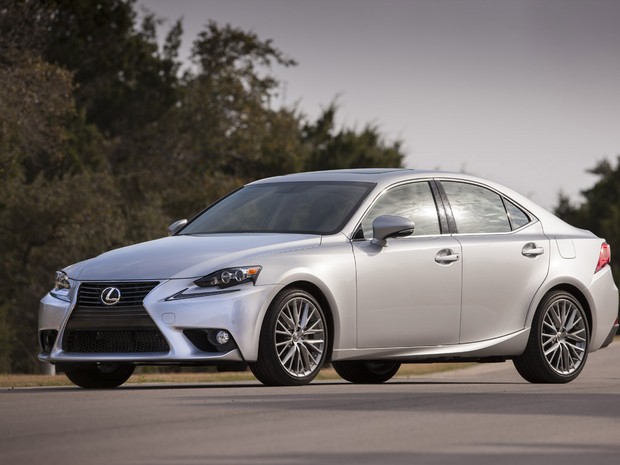 Lexus IS 250 Luxury (Foto: Divulgação) Lexus IS 250 Luxury (Foto: Divulgação)