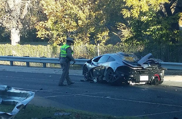 Motorista bateu McLaren P1 perto de Dallas (Foto: Reproduo/ Instagram/Davesplace)