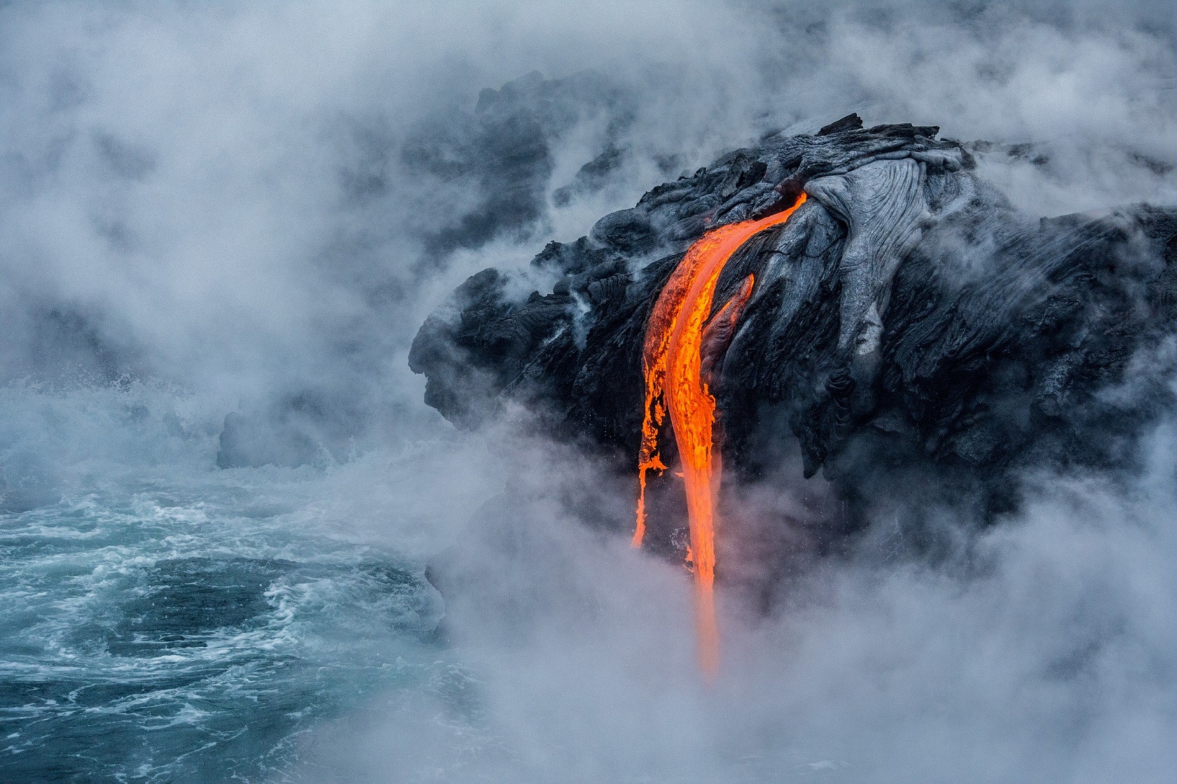 Lava escorre pelo vulcão Kilauea, do Havaí (Foto: Divulgação)