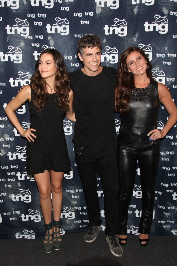 Taína Müller, Reynaldo Gianecchini e Giovanna Antonelli no Fashion Rio (Foto: Claudio Andrade / Photo Rio News)