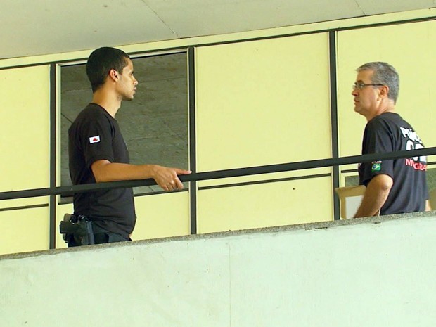 Policiais Civis também participaram da operação em São Lourenço (Foto: Reprodução EPTV)