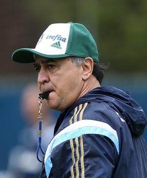 Invicta há quatro jogos, defesa do Palmeiras terá de ser reconstruída
