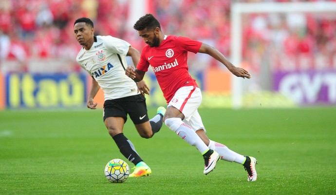 Lino elogia organização do Corinthians e vê o Inter como um time confuso