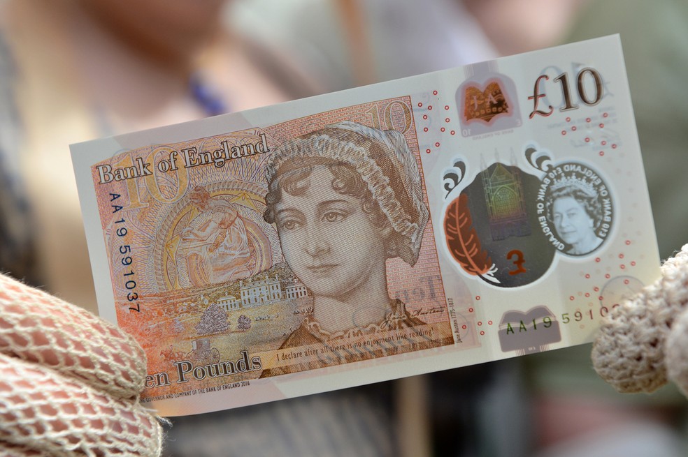 Nota de 10 libras estampada com o rosto de Jane Austen (Foto: REUTERS/Chris J Ratcliffe/Pool)