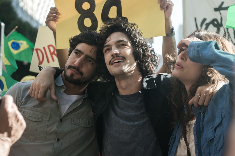 Gravação de 'Os dias eram assim' foi interrompida por causa de tiros (Foto: Raquel Cunha/ TV Globo)