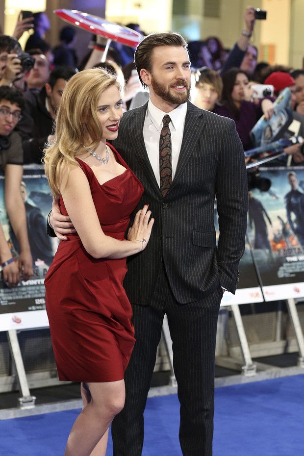 Scarlett Johansson em première em Londres (Foto: Reuters)