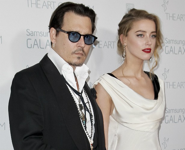 23 ANOS — Johnny Depp está na Terra desde 9 de junho de 1963. Já a atriz Amber Heard, com quem o ator se casou no início de 2015, nasceu em 22 de abril de 1986. (Foto: Getty Images)