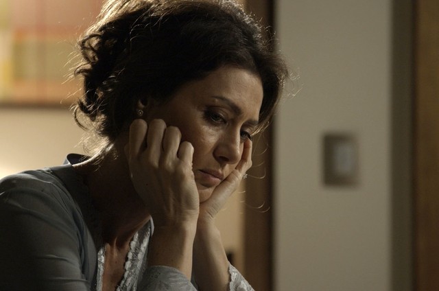 Maria Fernanda Cândido é Joyce em 'A força do querer' (Foto: Reprodução)