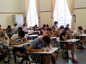 Candidatos fazem prova da primeira fase do vestibular 2013 da Unicamp em Campinas (Foto: Fernando Pacífico/G1 Campinas)