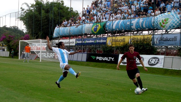 Londrina vence o JMalucelli no Ecoestádio Janguito (Foto: Fernando Freire)