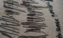 Vistoria Encontra 92 Barras de ferro e 41 Celulares los presidio do Piauí (Marco Freitas/G1)