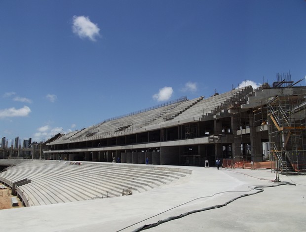 Setor Oeste de arquibancadas da Arena das Dunas, em Natal, entra na fase de acabamentos (Foto: Jocaff Souza)