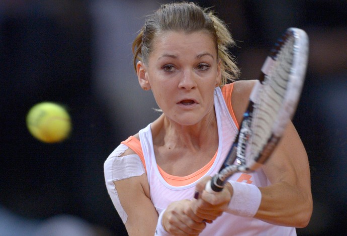 Sharapova x Radwanska WTA de Stuttgart tenis (Foto: AFP)