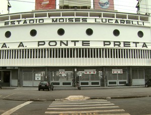 Ponte Preta tenta confirmar ascensão contra Corinthians, firme na liderança