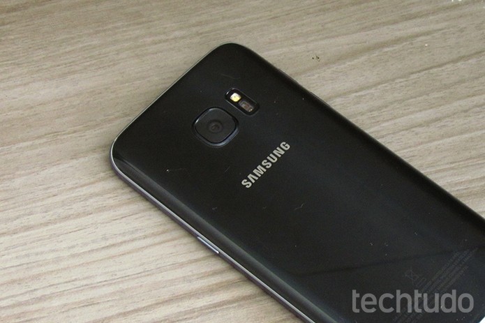 Câmera do Galaxy S7 é herdada, em parte, pelo S8 (Foto: Paulo Alves/TechTudo)