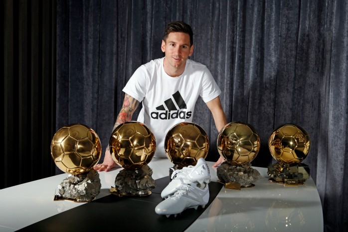Messi Bola de Ouro chuteira Adidas