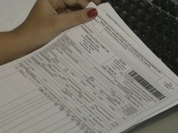 Mais da metade dos contribuintes ainda não prestaram contas com o leão (Foto: Reprodução/TV Tem)