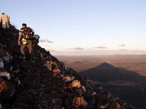 Fotógrafos e ciclistas subiram no Pico do Cabugi, que é o ponto mais alto do Rio Grande do Norte. (Foto: Canindé Soares)