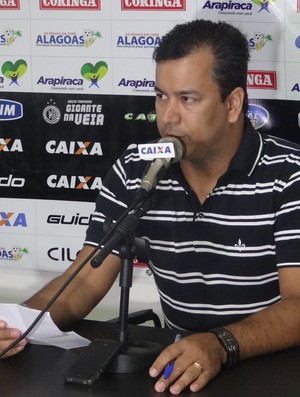 Rogério Siqueira, diretor de futebol do ASA (Foto: Leonardo Freire/GloboEsporte.com)