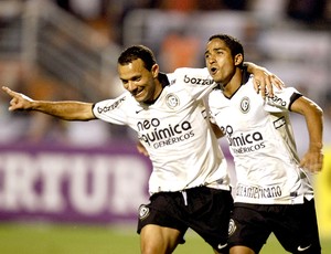 Iarley Jorge Henrique gol Corinthians (Foto: Ag. Estado)