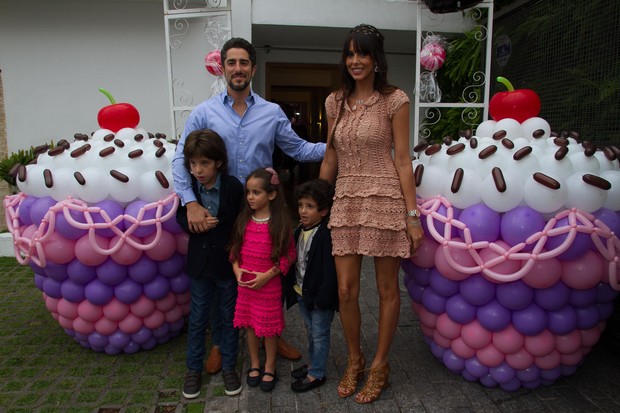 Aniversário de Donatella, filha de Marcos Mion (Foto: Amauri Nehn/Foto Rio News)