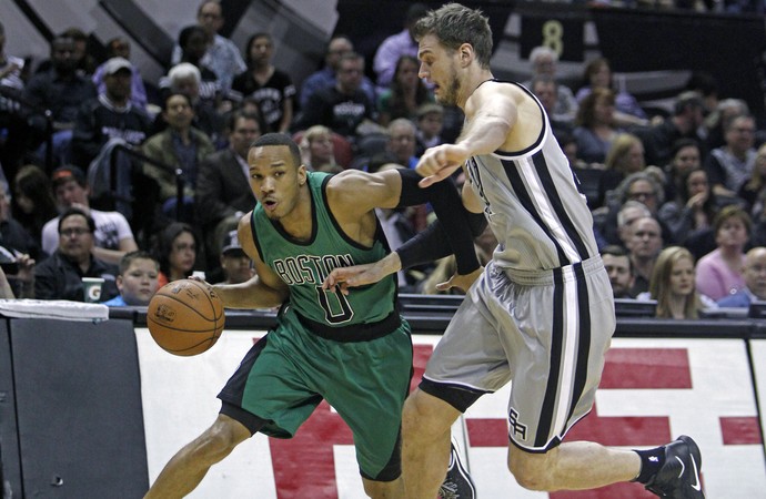 Tiago Splitter Spurs x Celtics NBA - AP (Foto: AP)