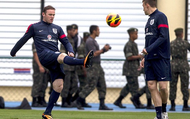 Rooney treino Inglaterra Rio de Janeiro (Foto: EFE)