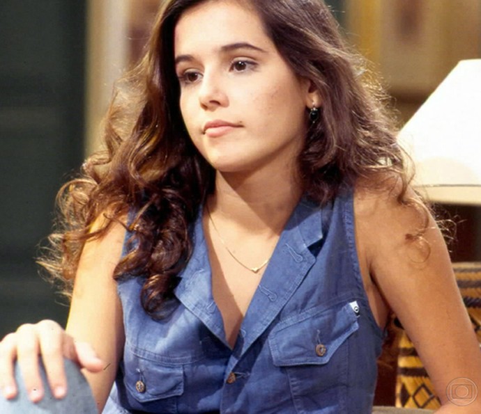 Deborah Secco novinha em 'A Próxima Vítima' (Foto: TV Globo)