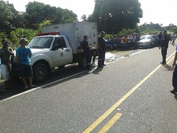  acidente de trânsito na manhã desta sexta-feira (20), no Povoado Candeias (Foto: Maristela Niz)
