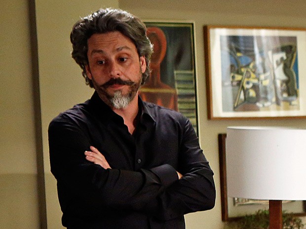José Alfredo não quer saber de sucessão (Foto: Império/TV Globo)