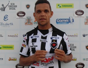 Nildo, zagueiro do Botafogo-PB (Foto: Divulgação / Botafogo-PB)
