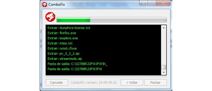 ComboFix sendo desinstalado do computador (Foto: Reprodução/Raquel Freire)