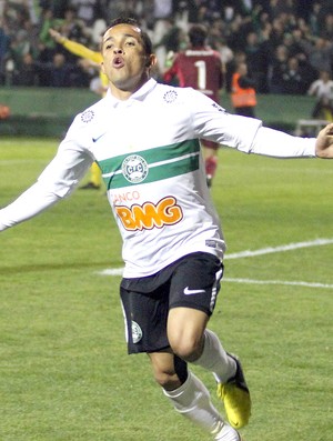 Rafinha, Coritiba x Internacional (Foto: Franklin de Freitas / Agência Estado)