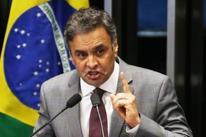 Senador Aécio Neves durante discurso sobre ás Eleições no Plenário do Senado (Foto: Ailton de Freitas / Agência O Globo)