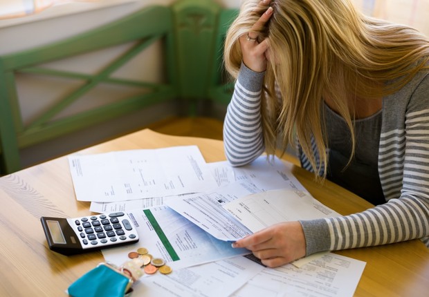 Inadimplência ; contas a pagar ; dívidas ; falência ;  (Foto: Shutterstock)