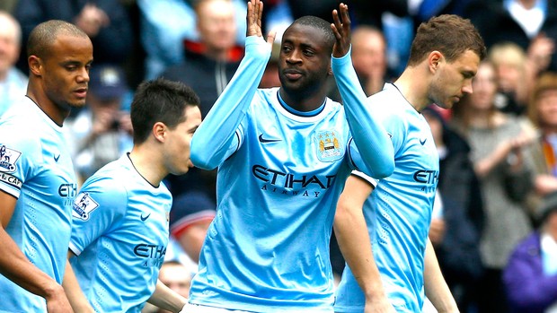 Yaya Toure comemoração Manchester City contra Southampton  (Foto: Reuters)