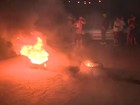 Moradores queimam pneus em rodovia (Reprodução/ TV Vanguarda)