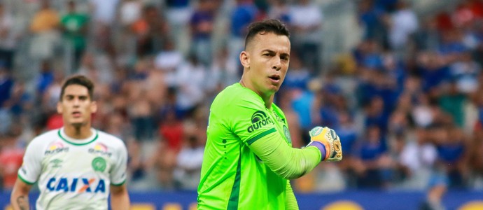 Resultado de imagem para goleiro danilo chapecoense