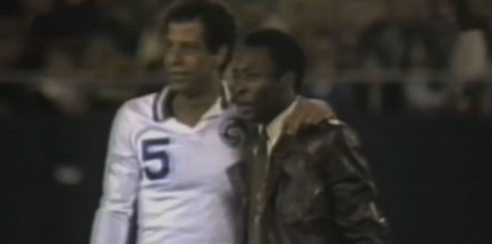 Carlos Alberto Torres Pelé despedida Cosmos (Foto: Reprodução SporTV)