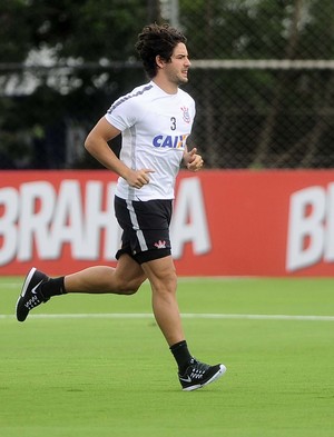 De saída do Timão , Renato Augusto aconselha Pato: 