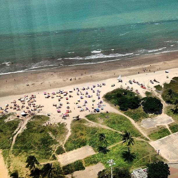 Neymar tira foto de praia, em Recife (Foto: Reprodução / Instagram)