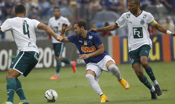 Éverton Ribeiro marcou o gol que garantiu o título ao Cruzeiro (Foto: Washington Alves / Light Press)