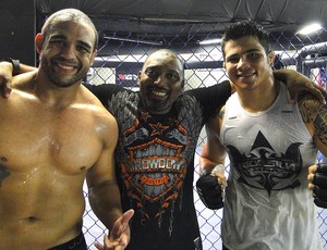 Rafael Feijão, Josuel Distak e Erick Silva, UFC (Foto: Divulgação)