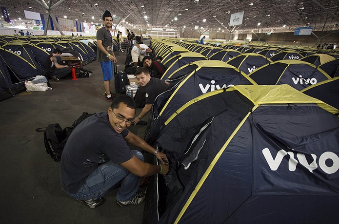 Com público recorde, Campus Party teve ingressos esgotados 70 dias antes do evento. São esperados cerca de 8 mil na área de acampamento (Foto: Divulgação/Campus Party) (Foto: Com público recorde, Campus Party teve ingressos esgotados 70 dias antes do evento. São esperados cerca de 8 mil na área de acampamento (Foto: Divulgação/Campus Party)) Com público recorde, Campus Party teve ingressos esgotados 70 dias antes do evento. São esperados cerca de 8 mil na área de acampamento (Foto: Divulgação/Campus Party) (Foto: Com público recorde, Campus Party teve ingressos esgotados 70 dias antes do evento. São esperados cerca de 8 mil na área de acampamento (Foto: Divulgação/Campus Party))