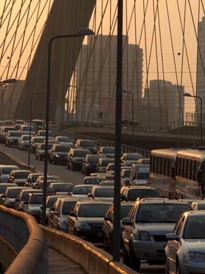 Congestionamento em São Paulo no feriado da Indepêndencia (Foto: DIOGO MOREIRA/FRAME/AE)