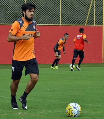 Vitória; treino; Barradão; Tiago Real (Foto: Francisco Galvão/EC Vitória/Divulgação)