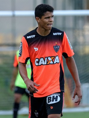 Douglas Santos em treino do Atlético-MG (Foto: Bruno Cantini/Atlético MG)