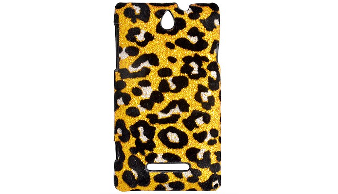 Em veludo e com estampa animal a capa da Coronitas Acessórios para Xperia E (Foto: Reprodução/Coronitas Acessórios)