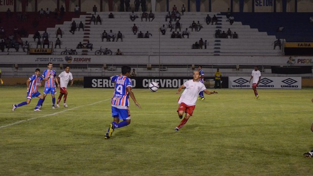 Sergipe 1x0 Itabaiana (Foto: João Áquila/GLOBOESPORTE.COM)